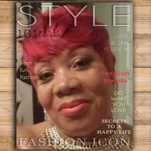 Meet your Posher, Amira